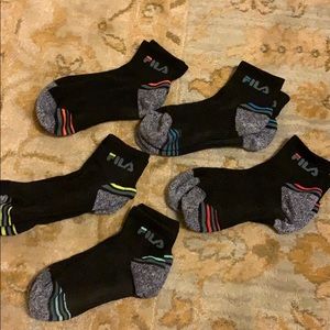 Like new 5 pairs of Fila ankle socks